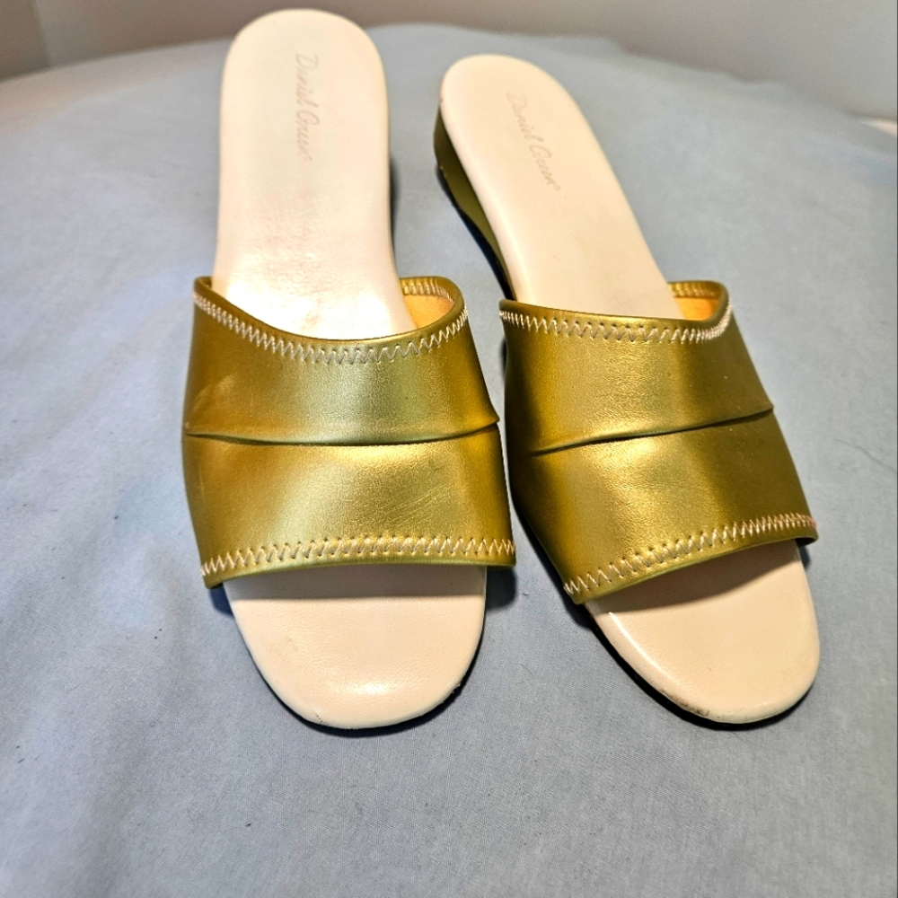 daniel green slippers